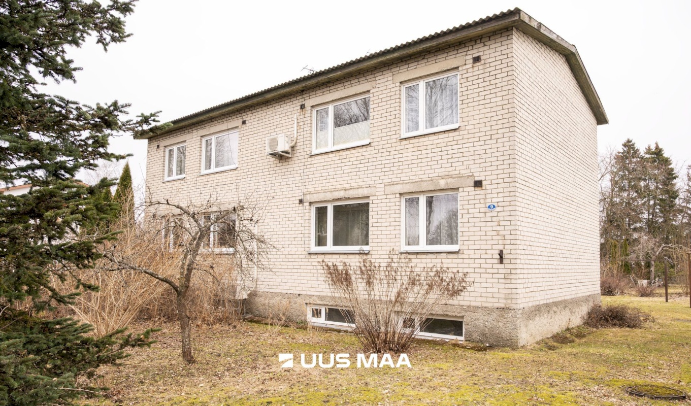 Saaremaa vald, Kuressaare linn, Kadaka 9