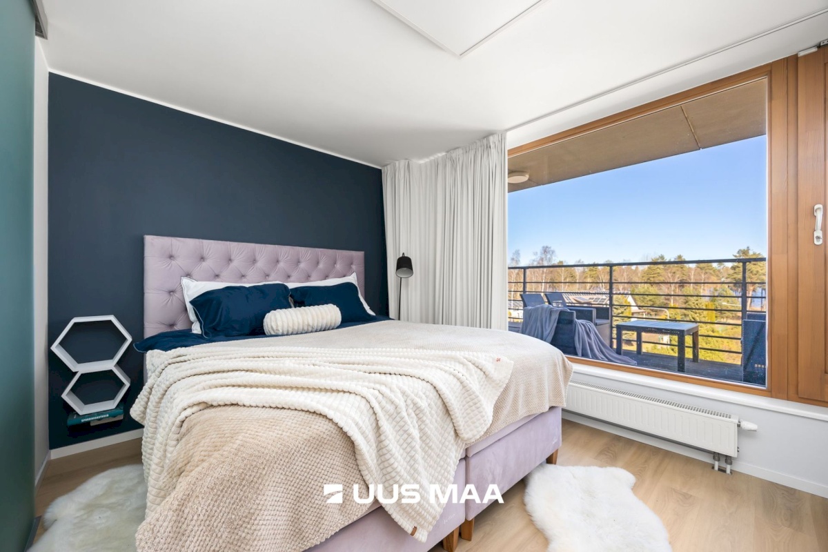 Tallinn, Haabersti linnaosa, Õismäe, Paljandi tn 2/1