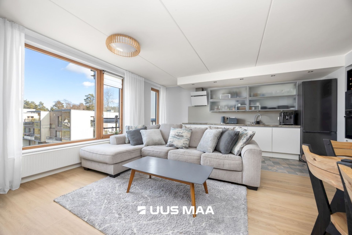 Tallinn, Haabersti linnaosa, Õismäe, Paljandi tn 2/1