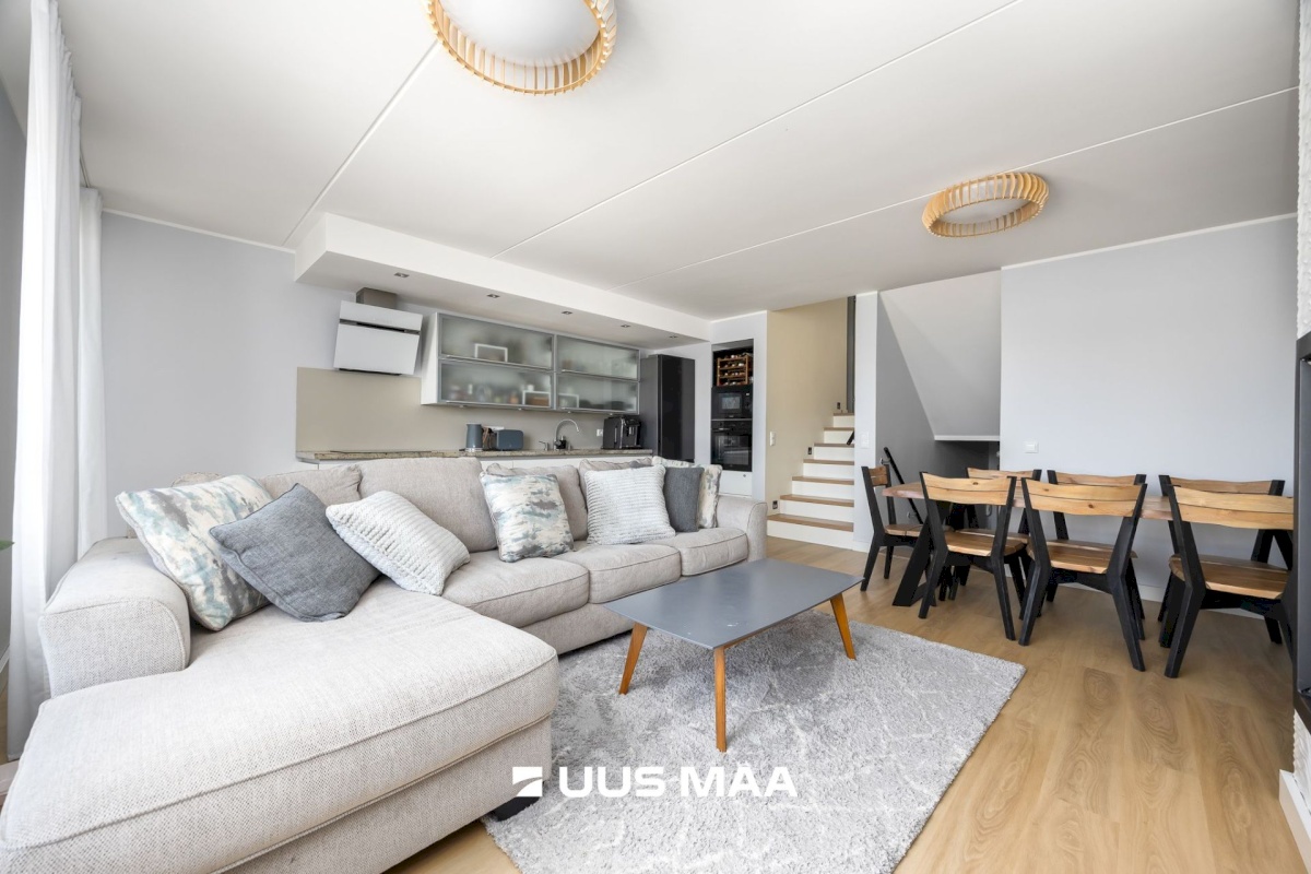 Tallinn, Haabersti linnaosa, Õismäe, Paljandi tn 2/1