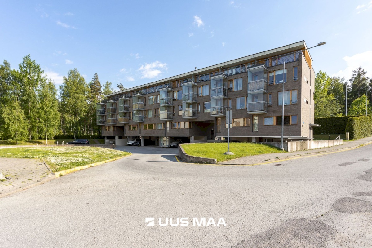 Tallinn, Haabersti linnaosa, Õismäe, Paljandi tn 2/1