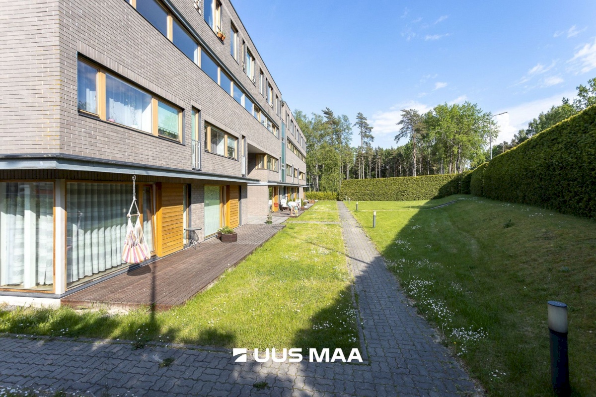 Tallinn, Haabersti linnaosa, Õismäe, Paljandi tn 2/1