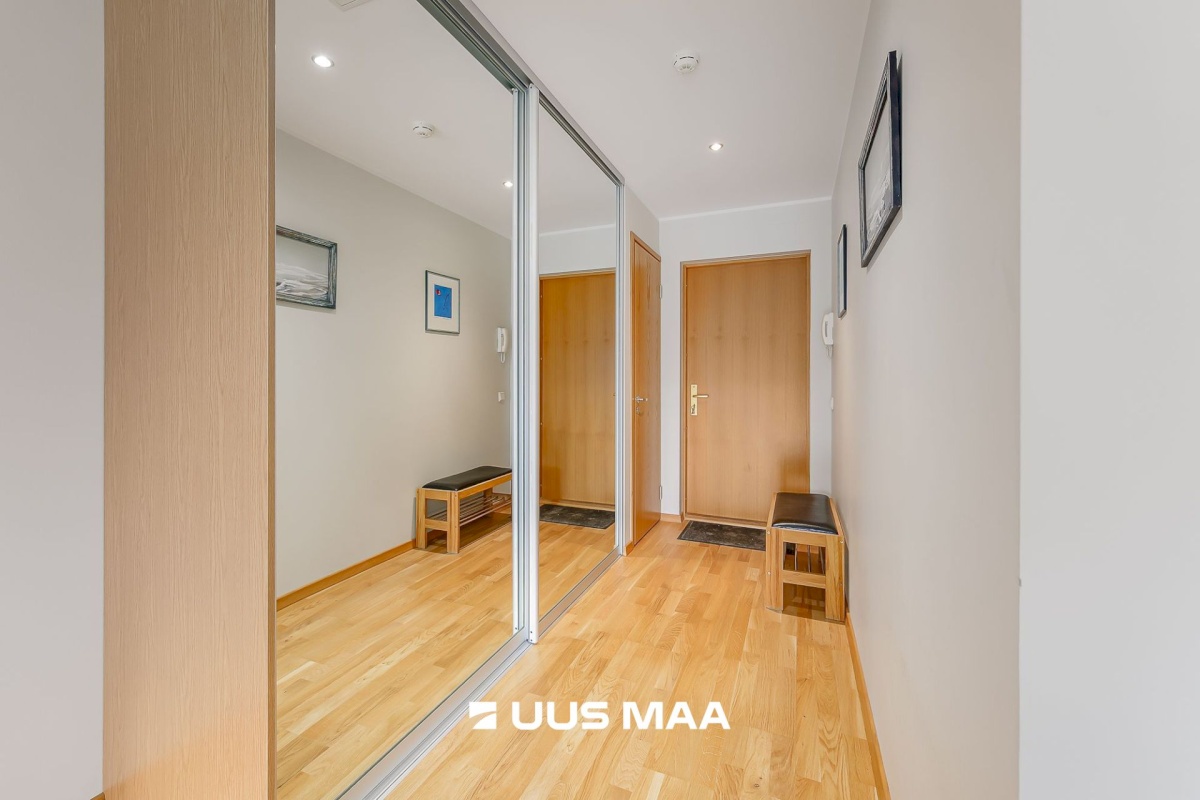 Tallinn, Kesklinna linnaosa, Hobujaama 10