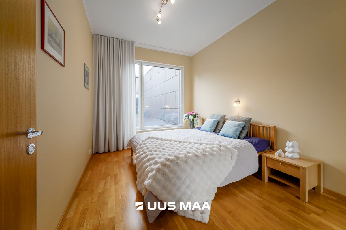 Tallinn, Kesklinna linnaosa, Hobujaama 10