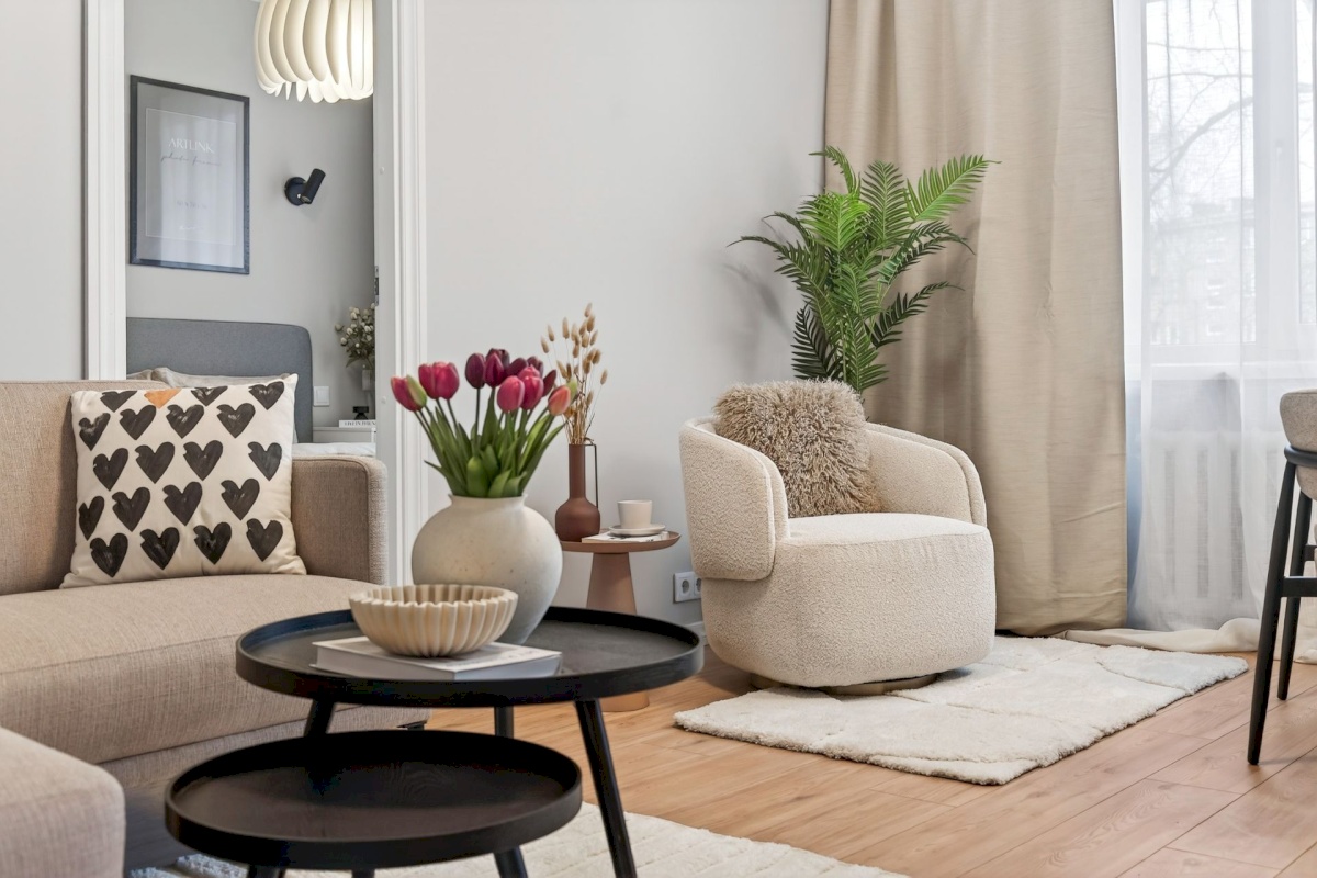 Tallinn, Lasnamäe linnaosa, Ülemiste, Peterburi tee 8