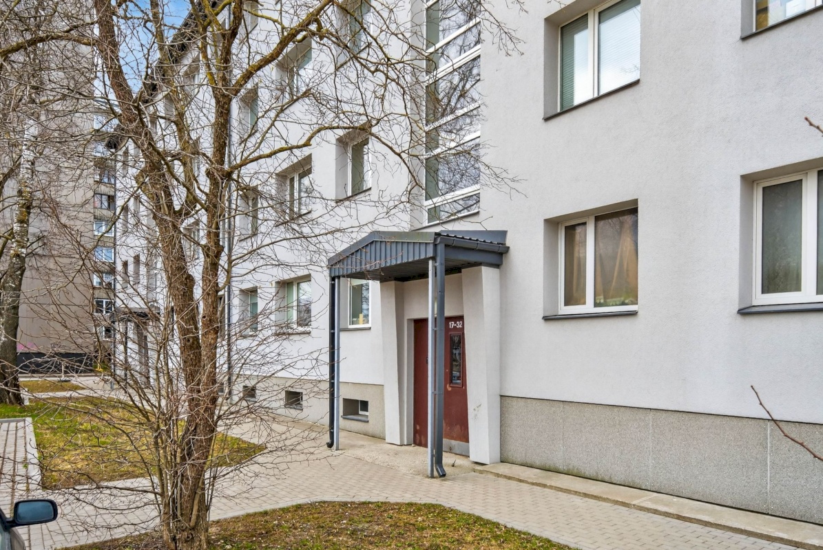 Tallinn, Lasnamäe linnaosa, Ülemiste, Peterburi tee 8