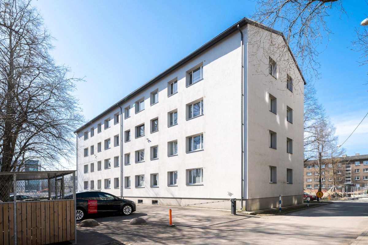 Tallinn, Lasnamäe linnaosa, Ülemiste, Peterburi tee 8