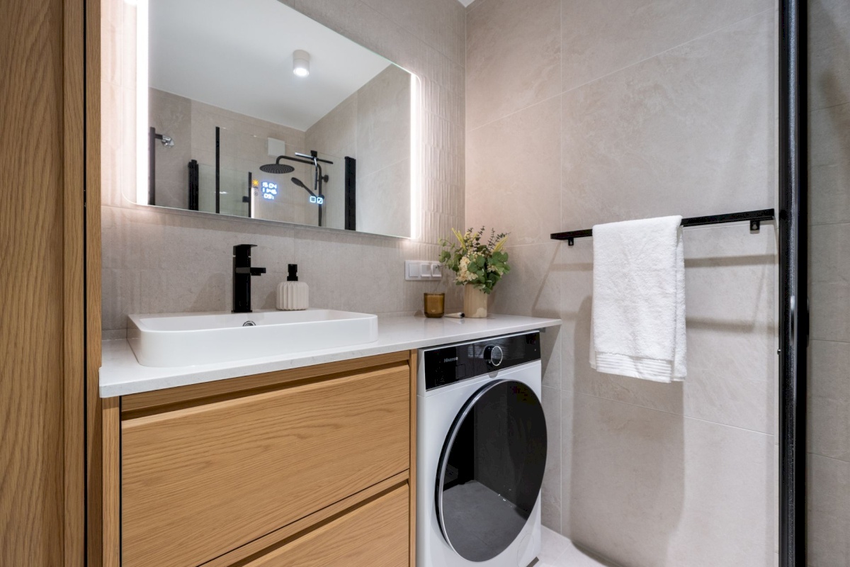 Tallinn, Lasnamäe linnaosa, Ülemiste, Peterburi tee 8