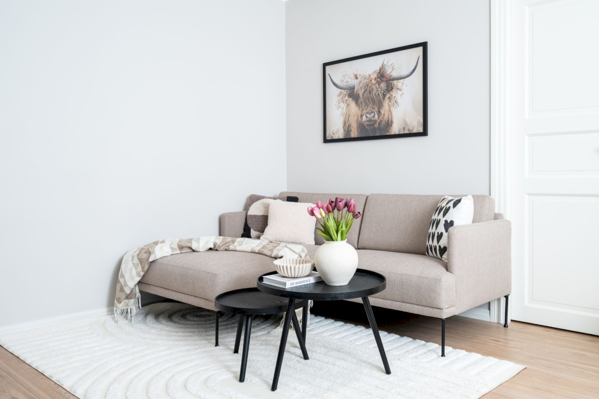 Tallinn, Lasnamäe linnaosa, Ülemiste, Peterburi tee 8