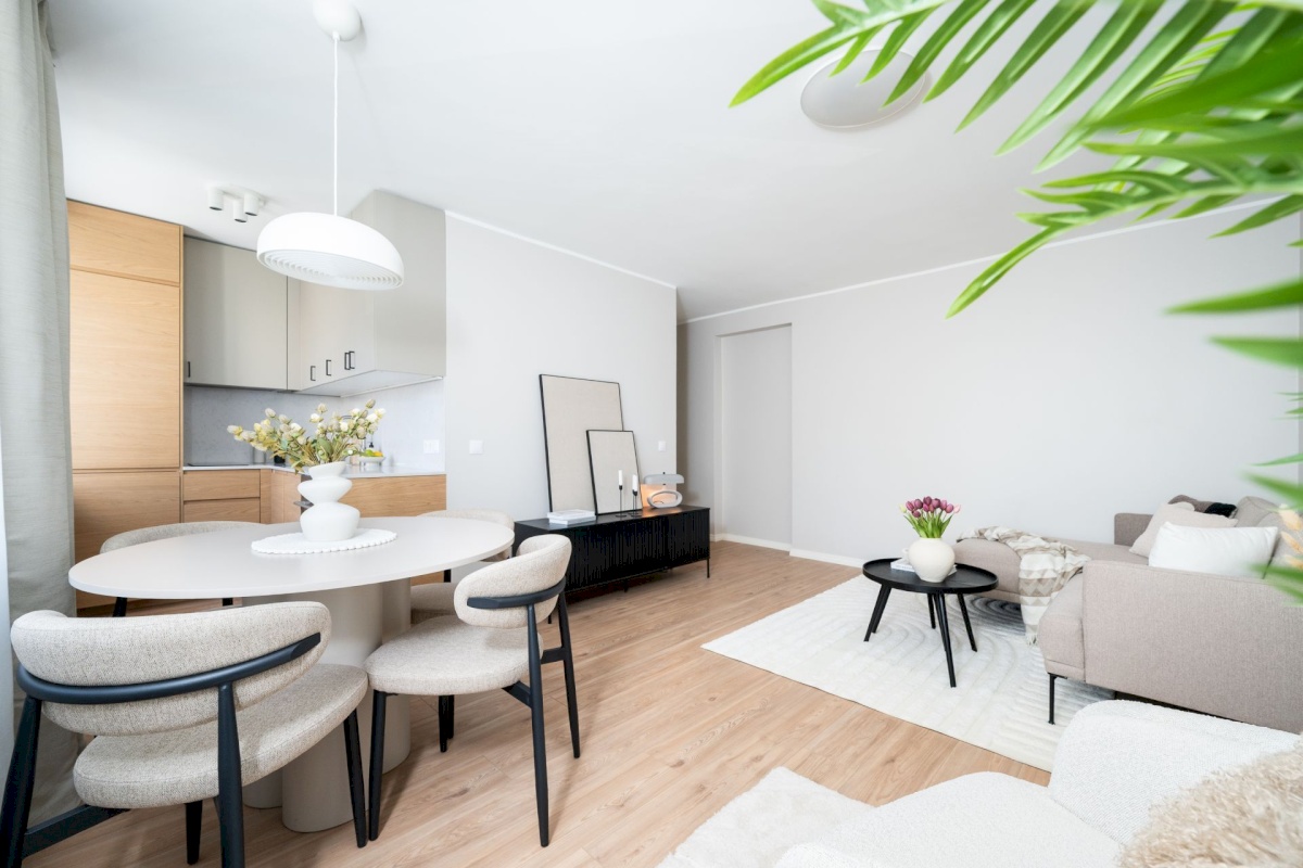 Tallinn, Lasnamäe linnaosa, Ülemiste, Peterburi tee 8