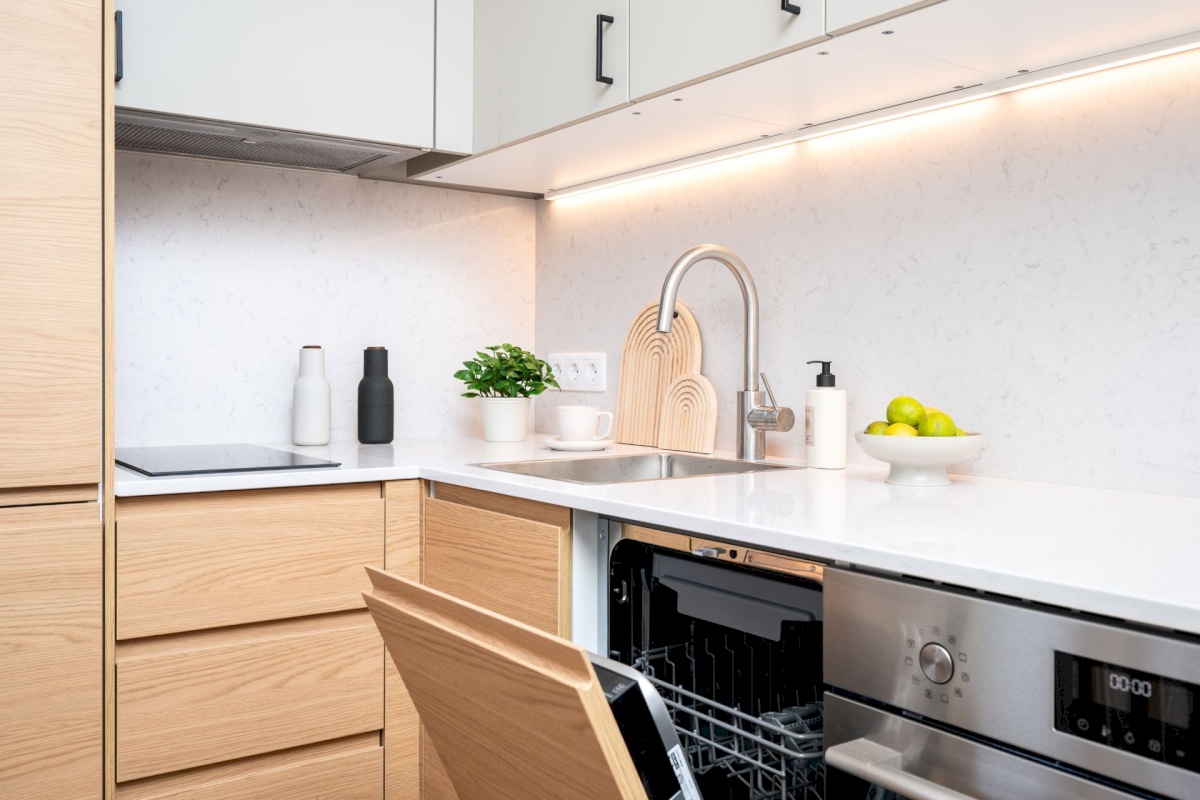 Tallinn, Lasnamäe linnaosa, Ülemiste, Peterburi tee 8