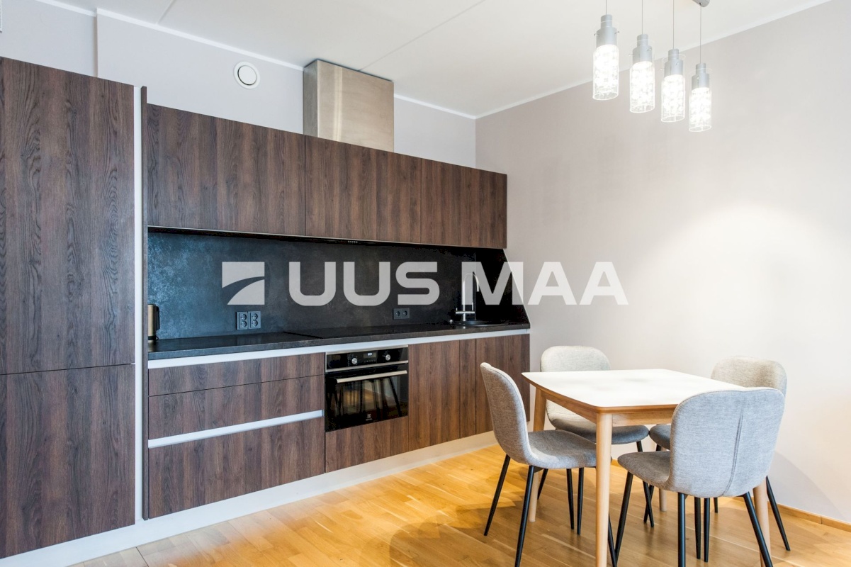 Tallinn, Haabersti linnaosa, Pikaliiva, Noorkuu 8