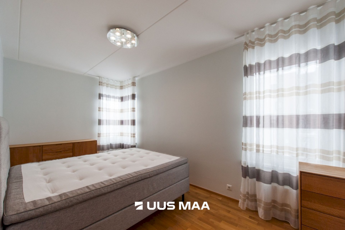 Tallinn, Haabersti linnaosa, Pikaliiva, Noorkuu 8