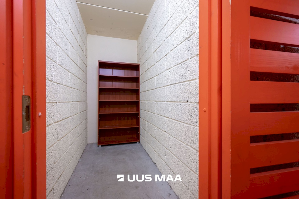 Rae vald, Peetri alevik, Raudkivi tee 4