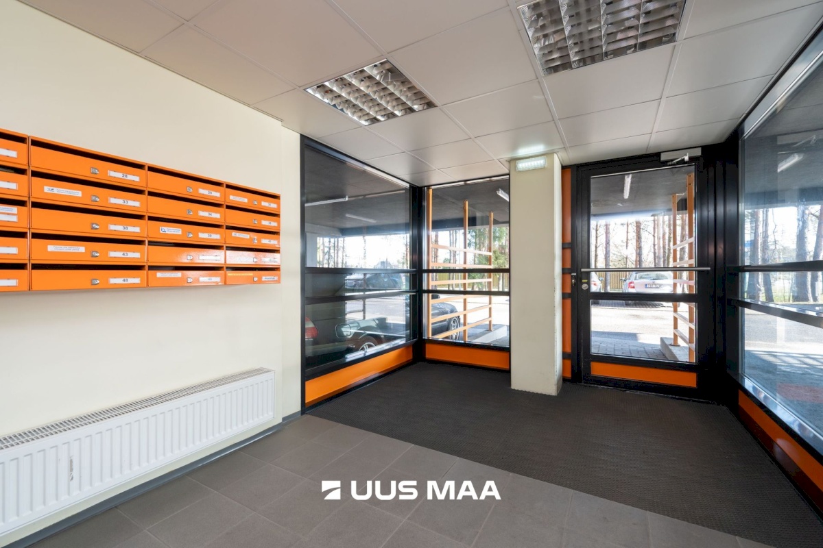 Rae vald, Peetri alevik, Raudkivi tee 4