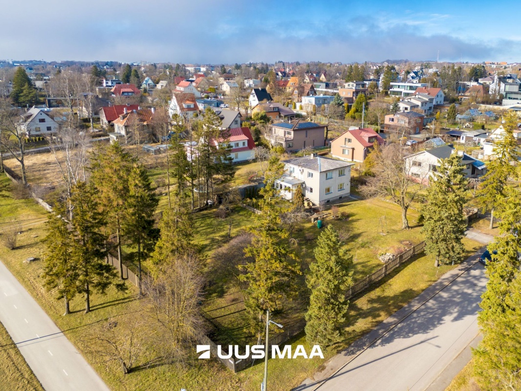 Tallinn, Pirita linnaosa, Merivälja, Väina tee