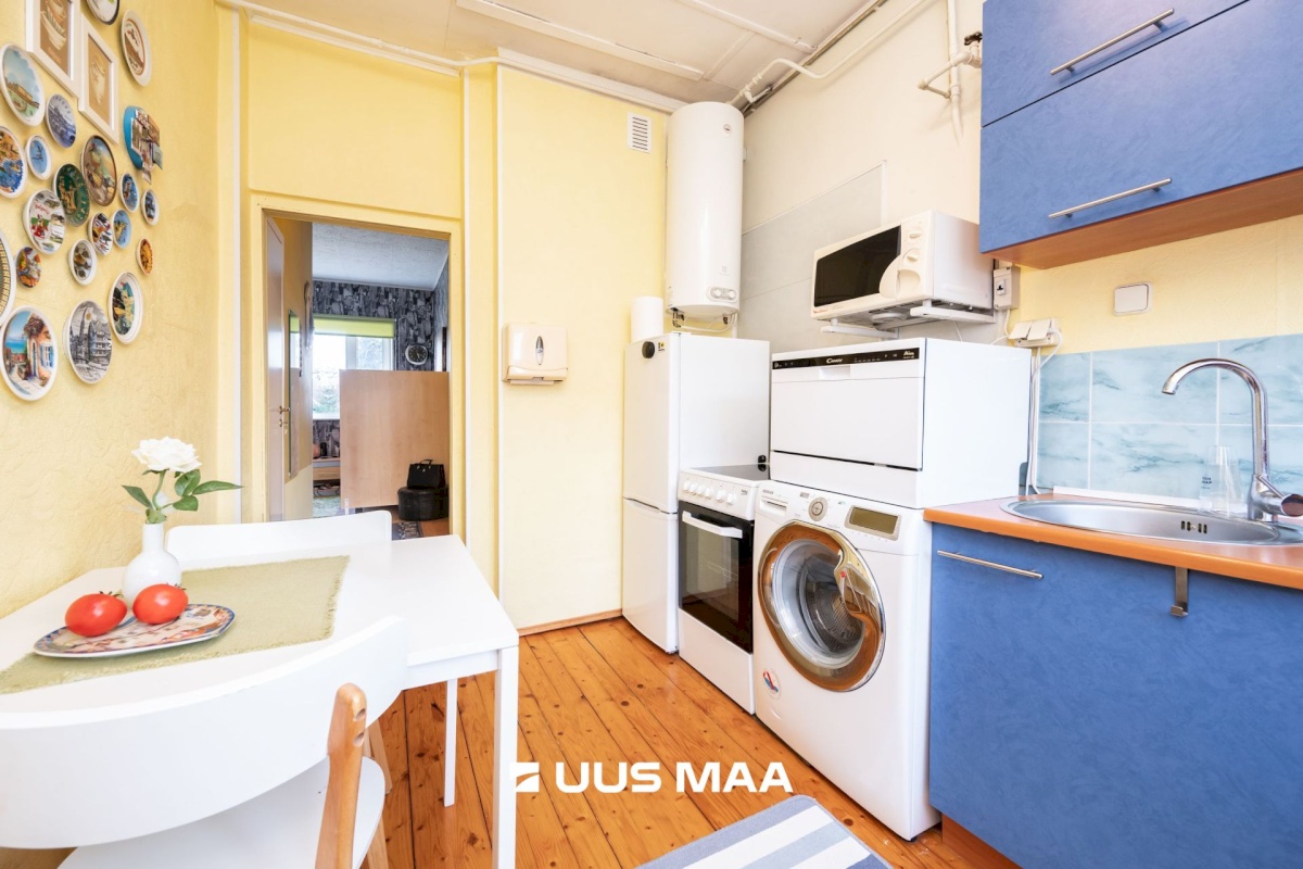 Tallinn, Pirita linnaosa, Merivälja, Väina tee