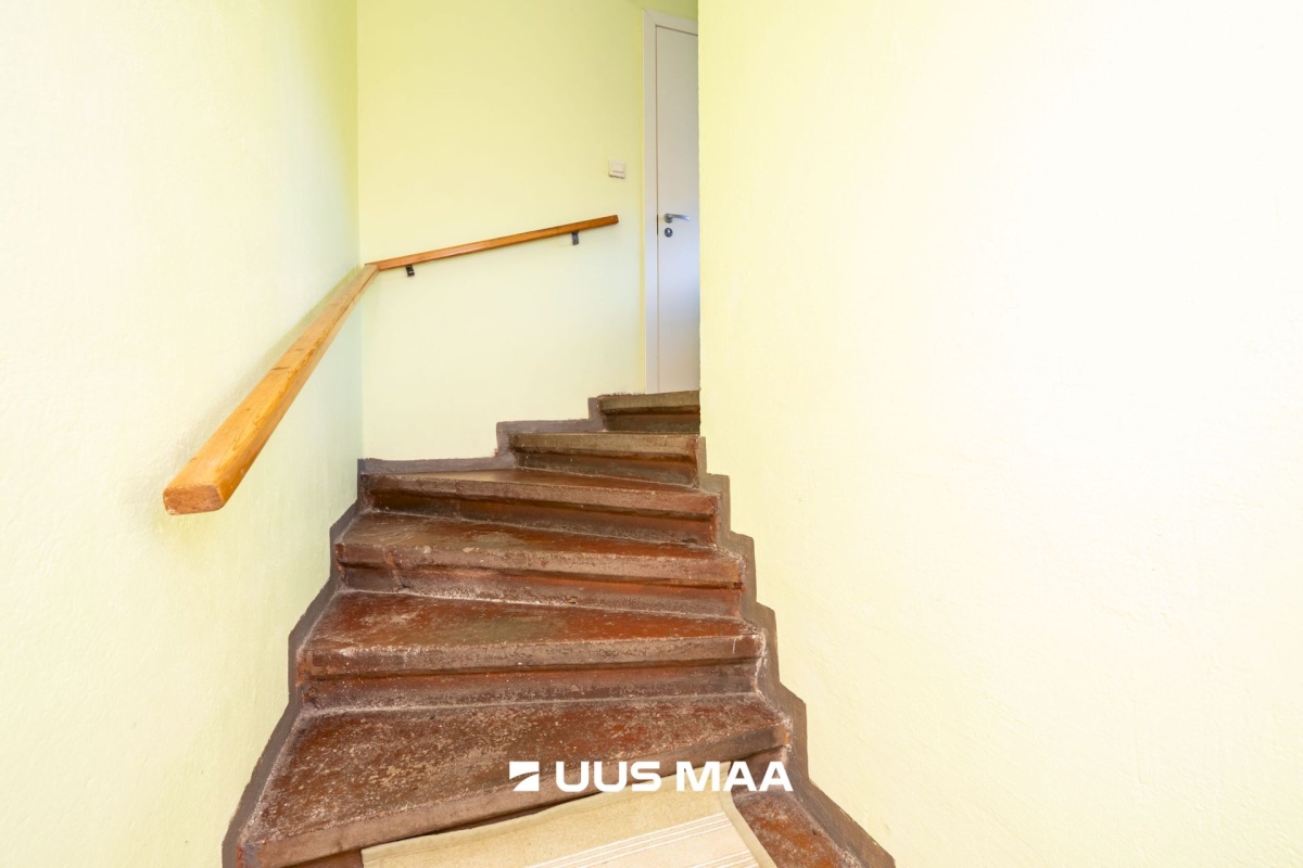 Tallinn, Pirita linnaosa, Merivälja, Väina tee