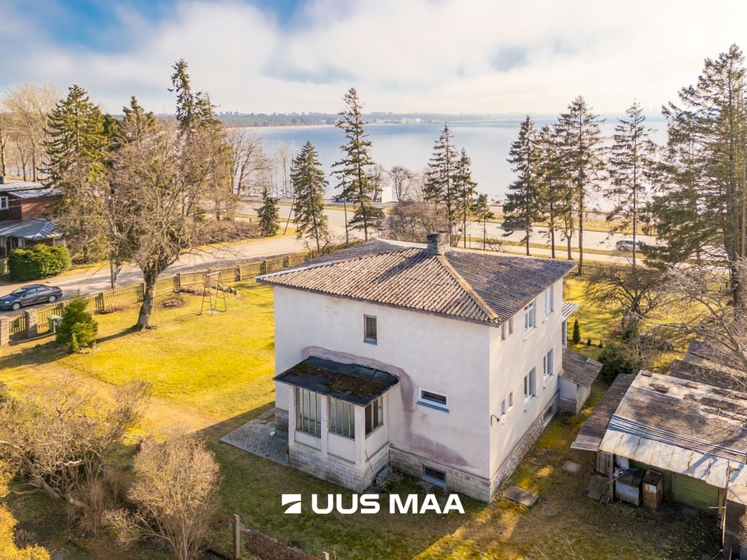 Tallinn, Pirita linnaosa, Merivälja, Väina tee