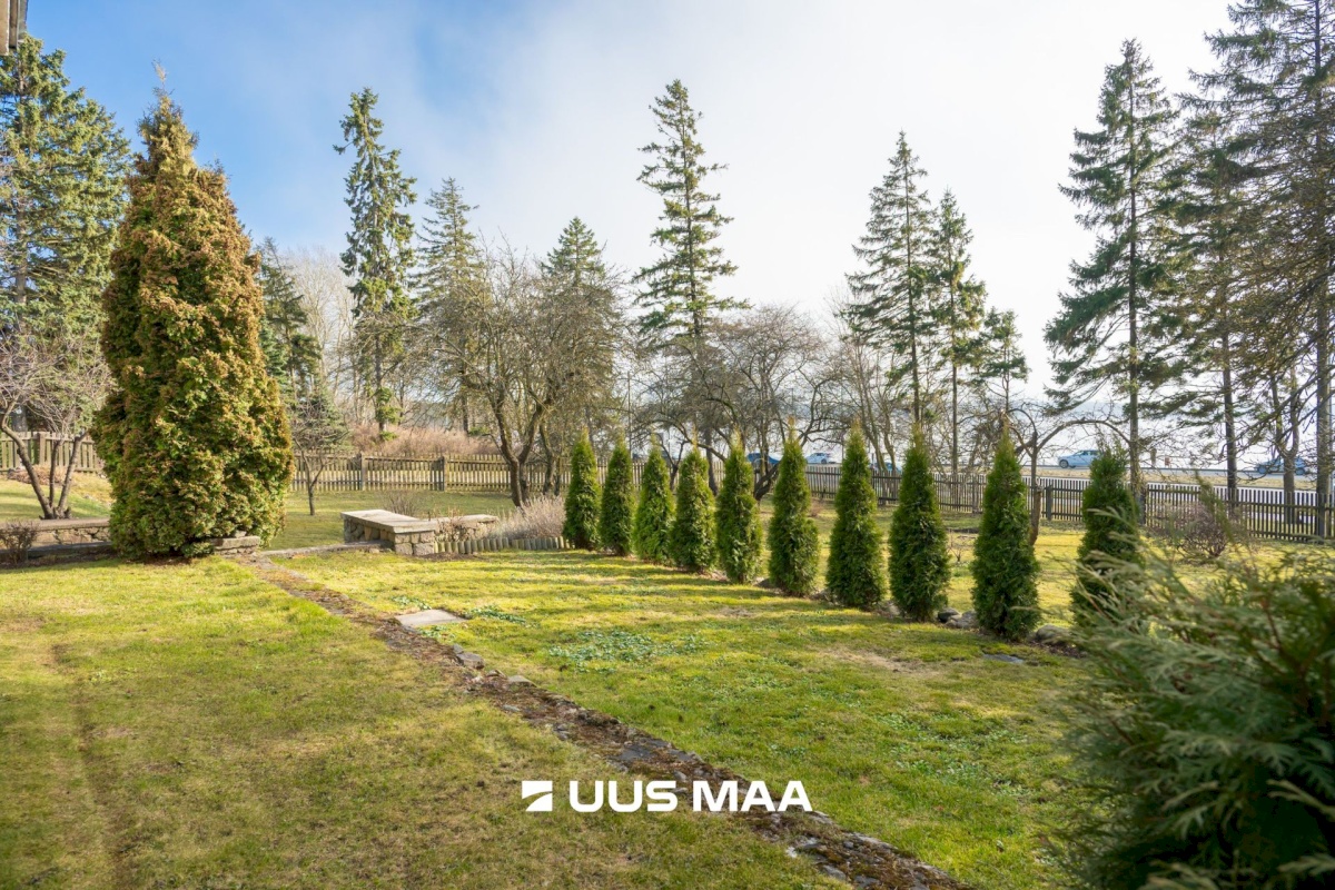 Tallinn, Pirita linnaosa, Merivälja, Väina tee