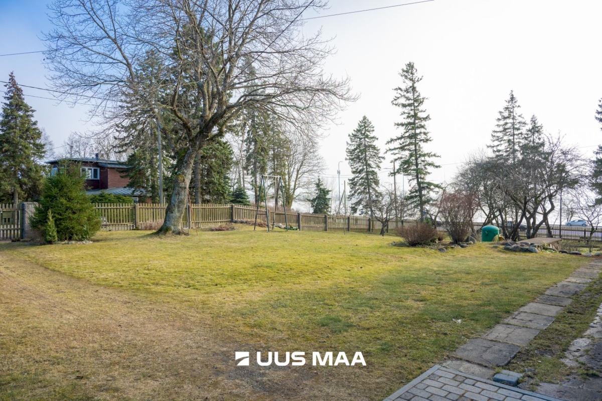 Tallinn, Pirita linnaosa, Merivälja, Väina tee