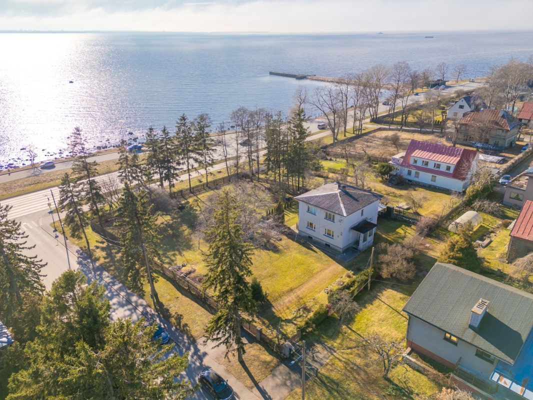 Tallinn, Pirita linnaosa, Merivälja, Väina tee