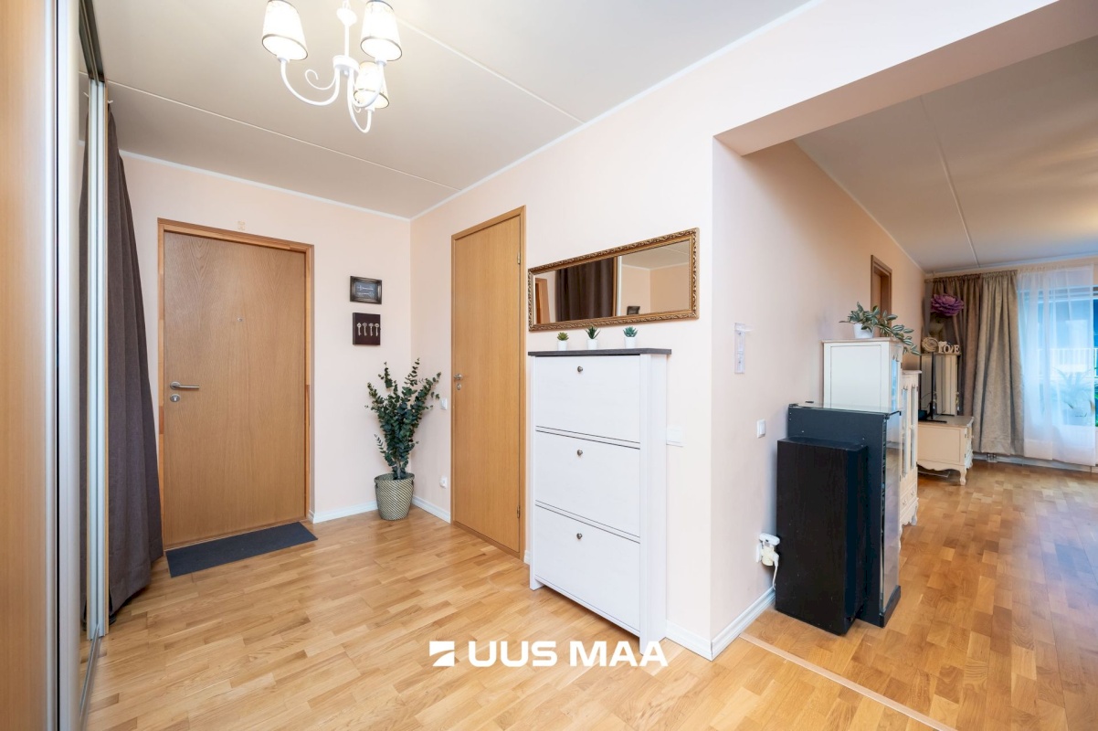 Tallinn, Kesklinna linnaosa, Kadriorg, Uuslinna 5