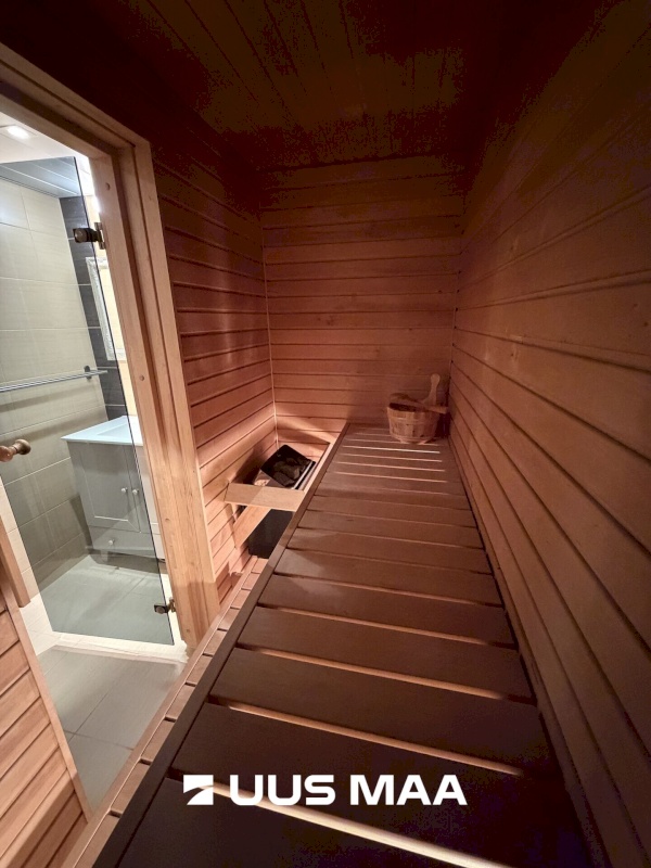 Tallinn, Kesklinna linnaosa, Kadriorg, Uuslinna 5