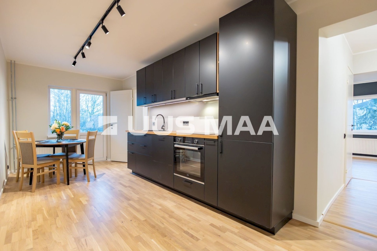 Hiiumaa vald, Lauka küla, Käina tee 14