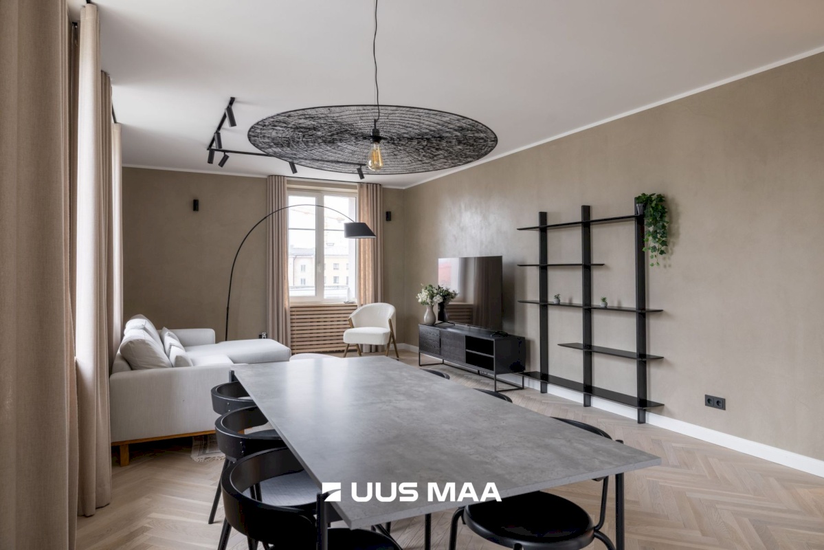 Tallinn, Kesklinna linnaosa, Narva mnt 2