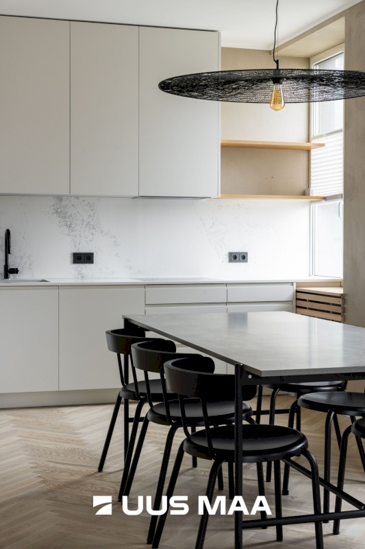 Tallinn, Kesklinna linnaosa, Narva mnt 2