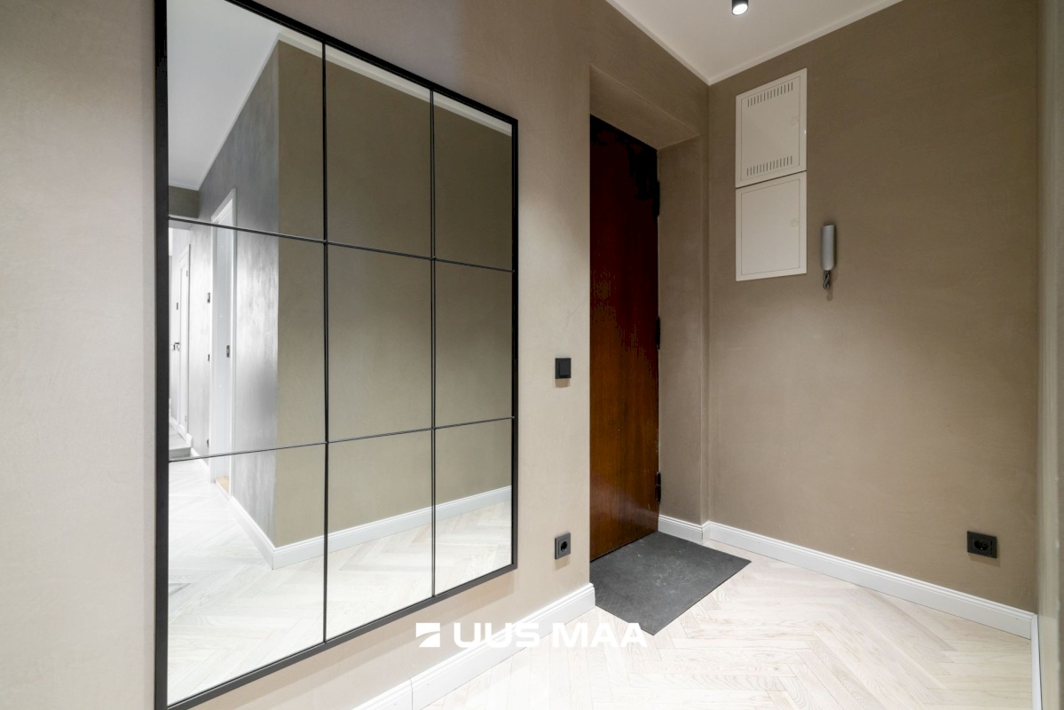 Tallinn, Kesklinna linnaosa, Narva mnt 2