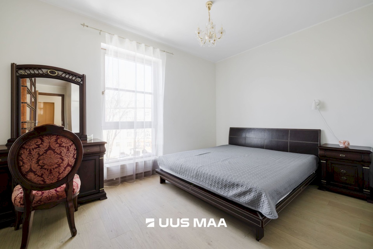 Tallinn, Põhja-Tallinna linnaosa, Kalamaja, Põhja pst 5