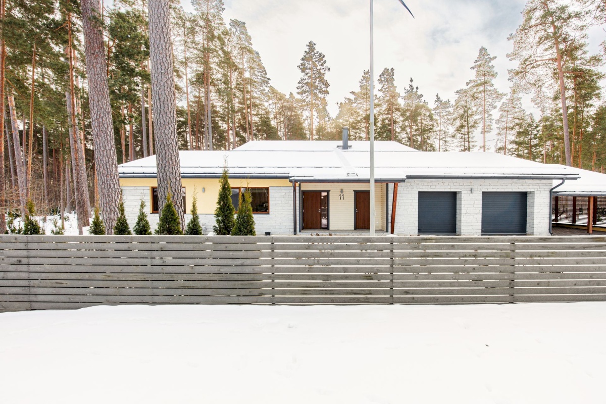 Haapsalu linn, Haapsalu linn, Lõokese 11