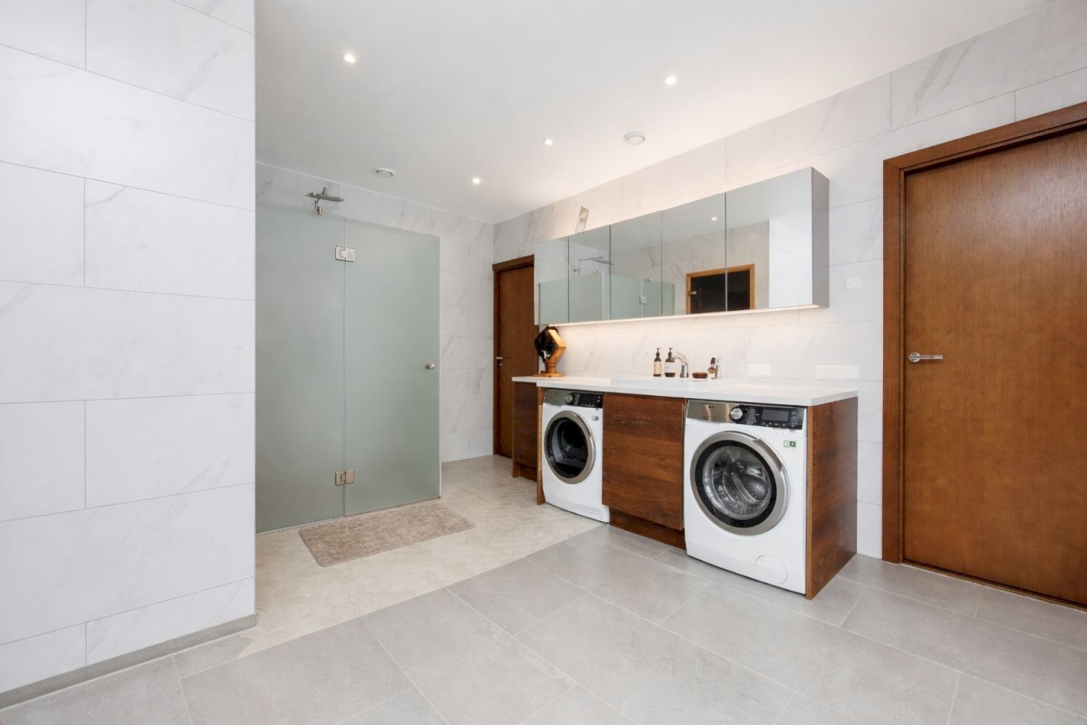 Haapsalu linn, Haapsalu linn, Lõokese 11