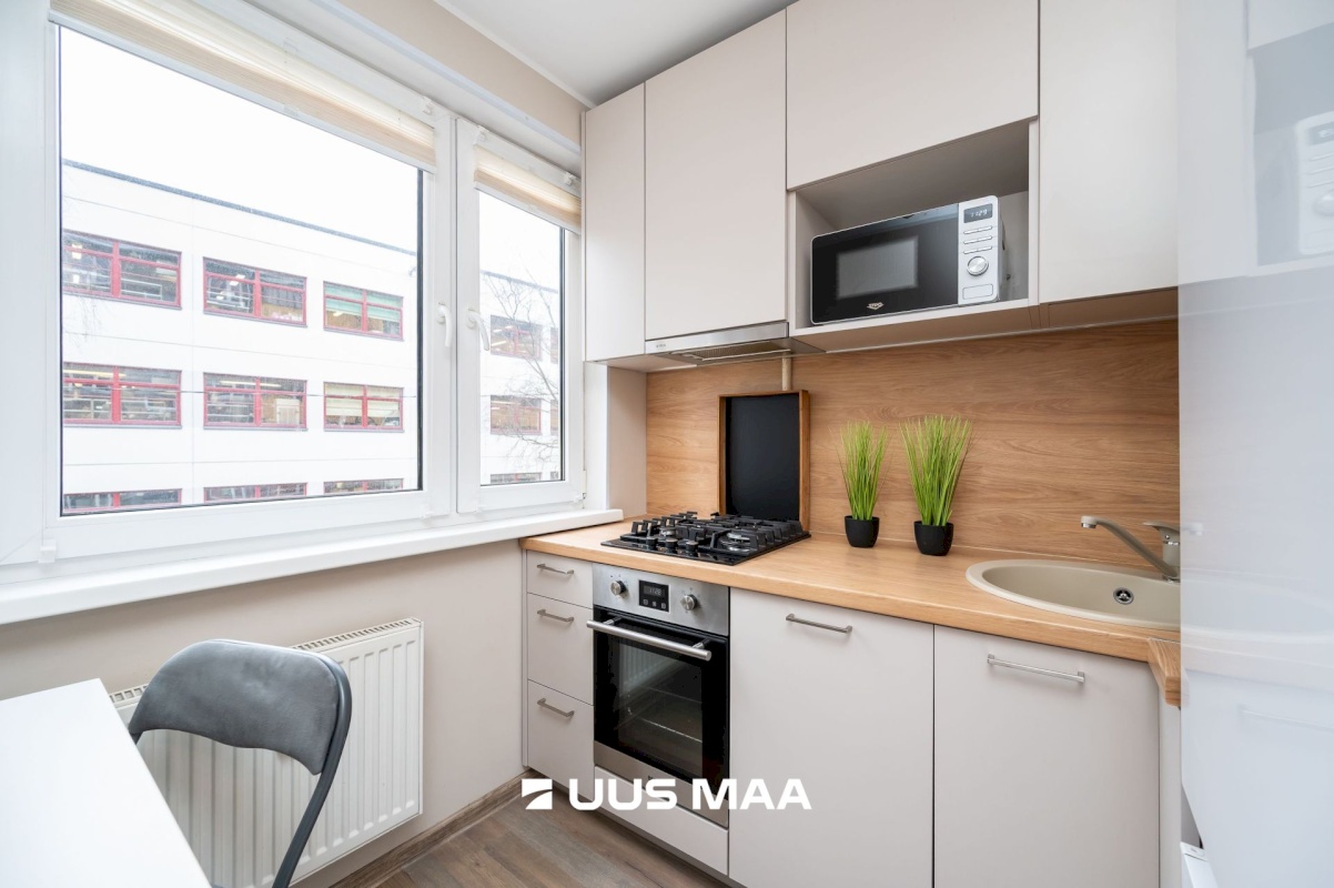 Tallinn, Lasnamäe linnaosa, Sikupilli, Majaka 4