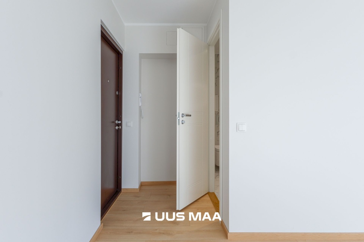 Tallinn, Mustamäe linnaosa, Akadeemia tee 60