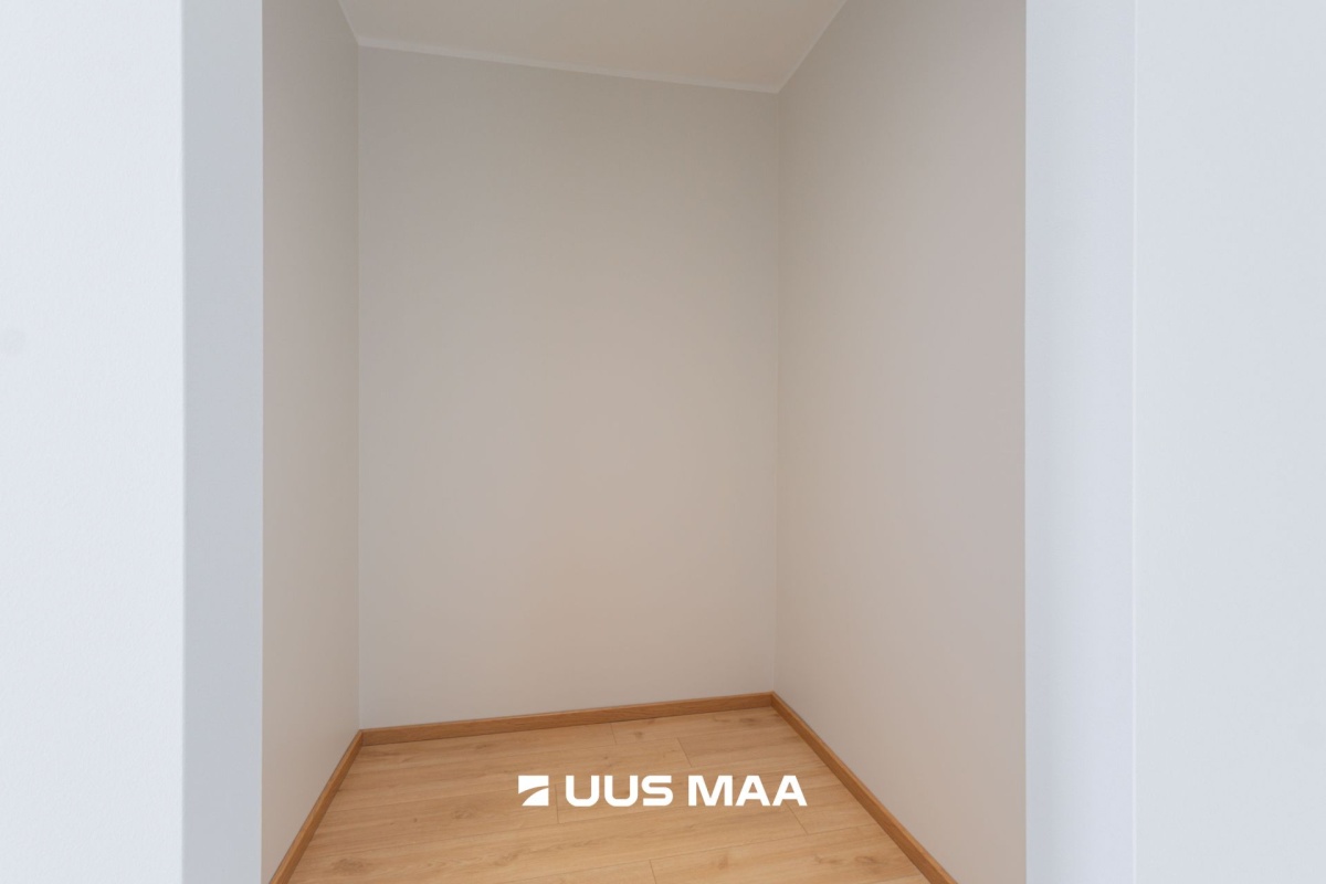 Tallinn, Mustamäe linnaosa, Akadeemia tee 60