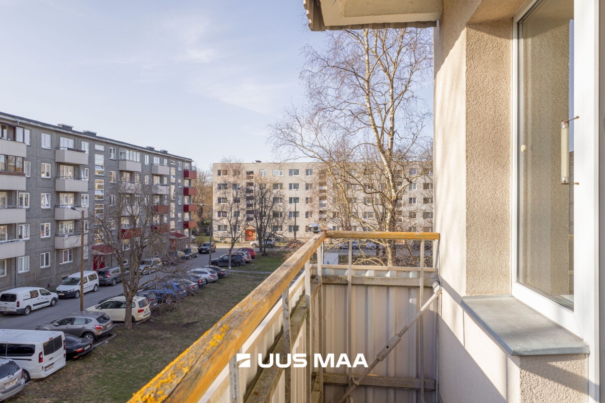 Tallinn, Mustamäe linnaosa, Akadeemia tee 60