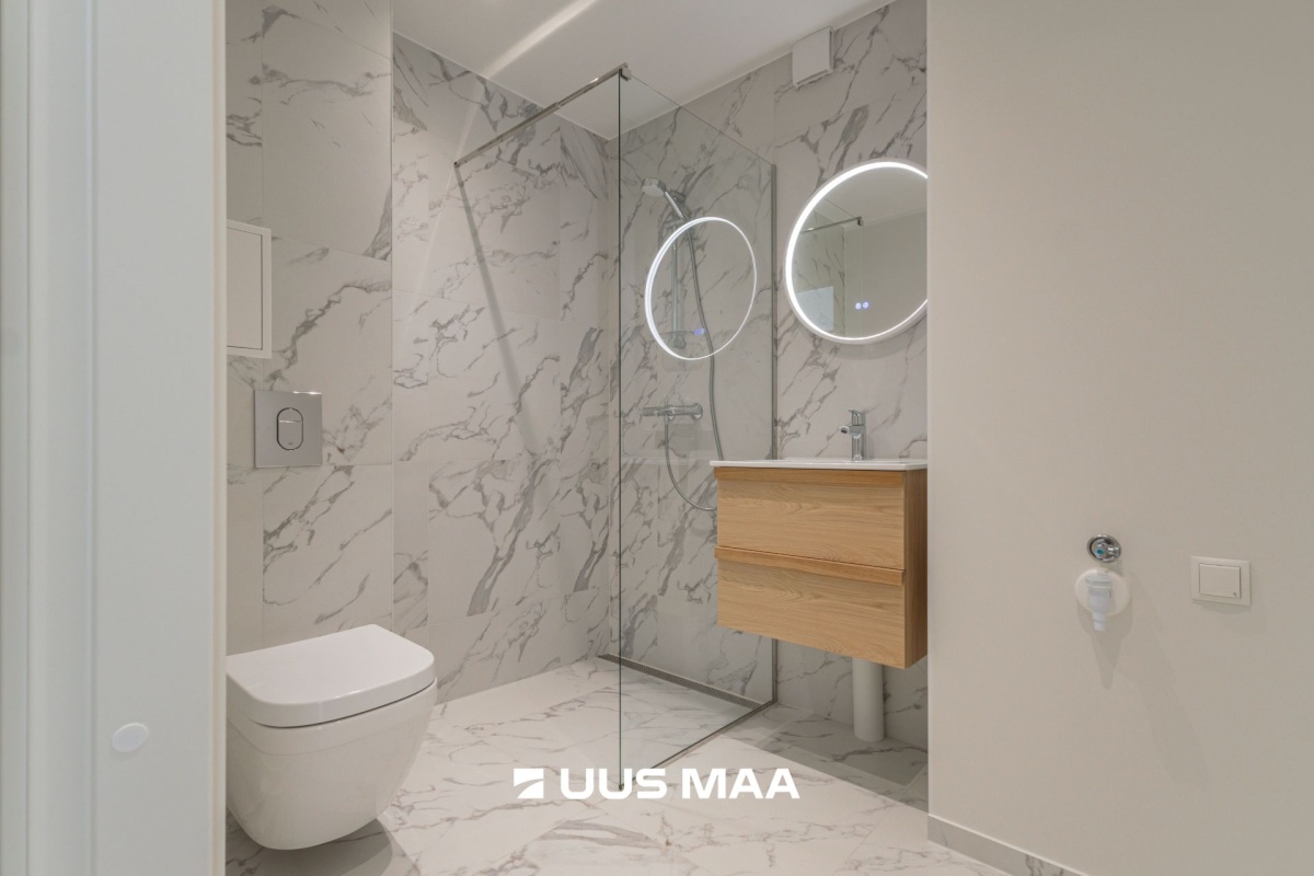 Tallinn, Mustamäe linnaosa, Mustamäe, Akadeemia tee 60