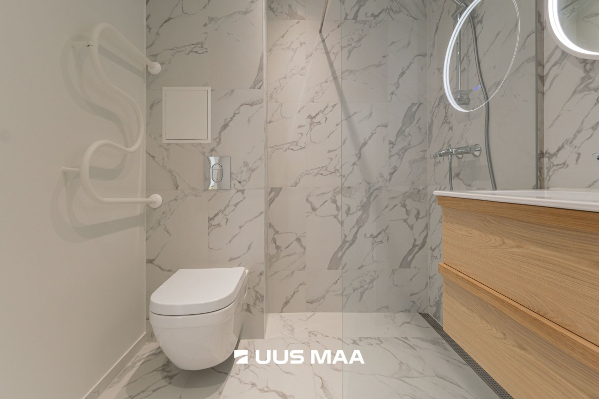 Tallinn, Mustamäe linnaosa, Mustamäe, Akadeemia tee 60