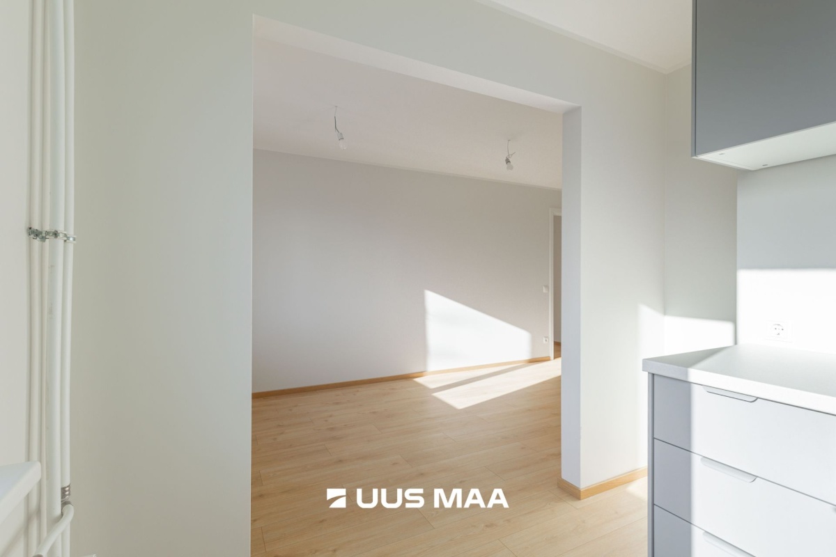 Tallinn, Mustamäe linnaosa, Mustamäe, Akadeemia tee 60