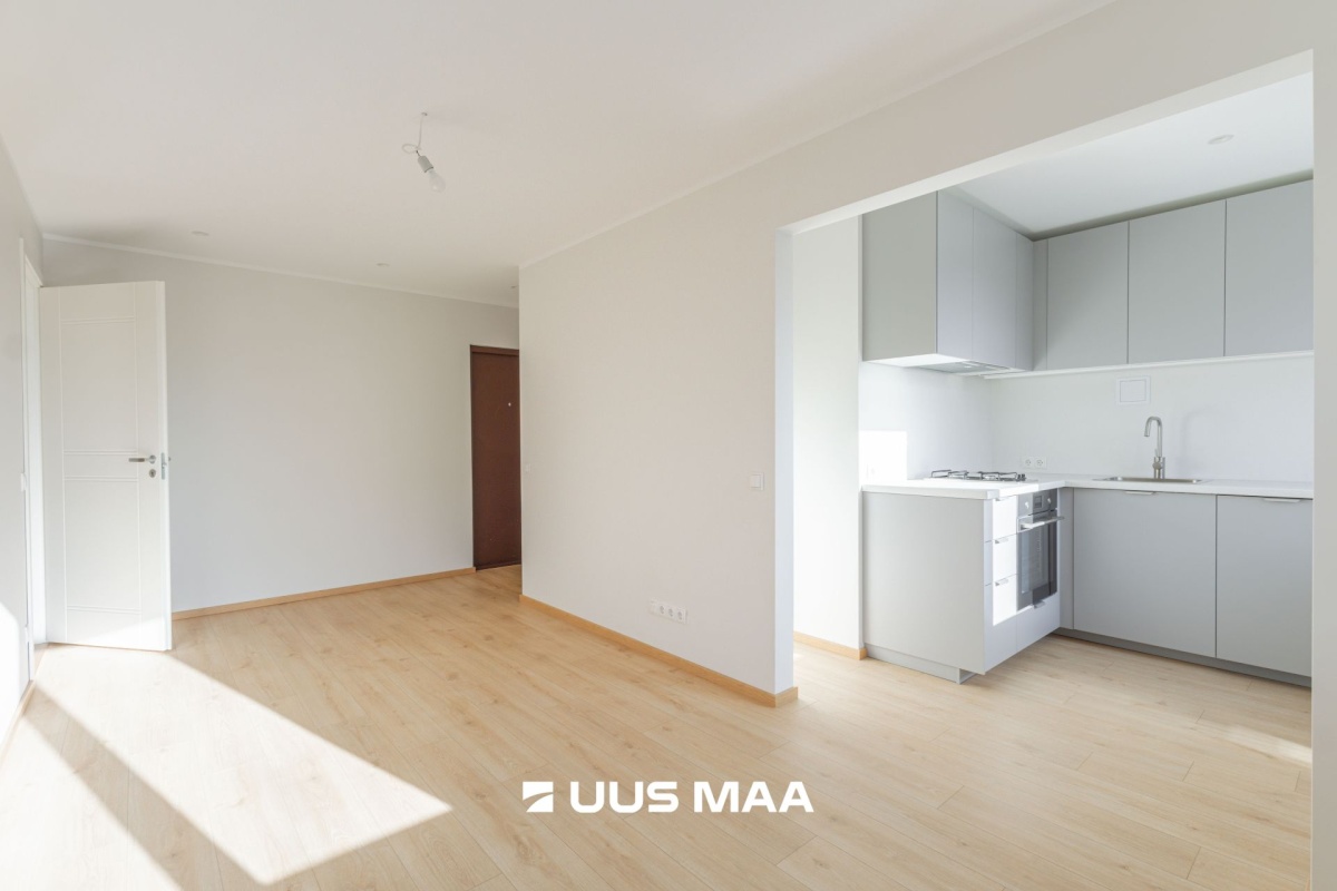 Tallinn, Mustamäe linnaosa, Mustamäe, Akadeemia tee 60