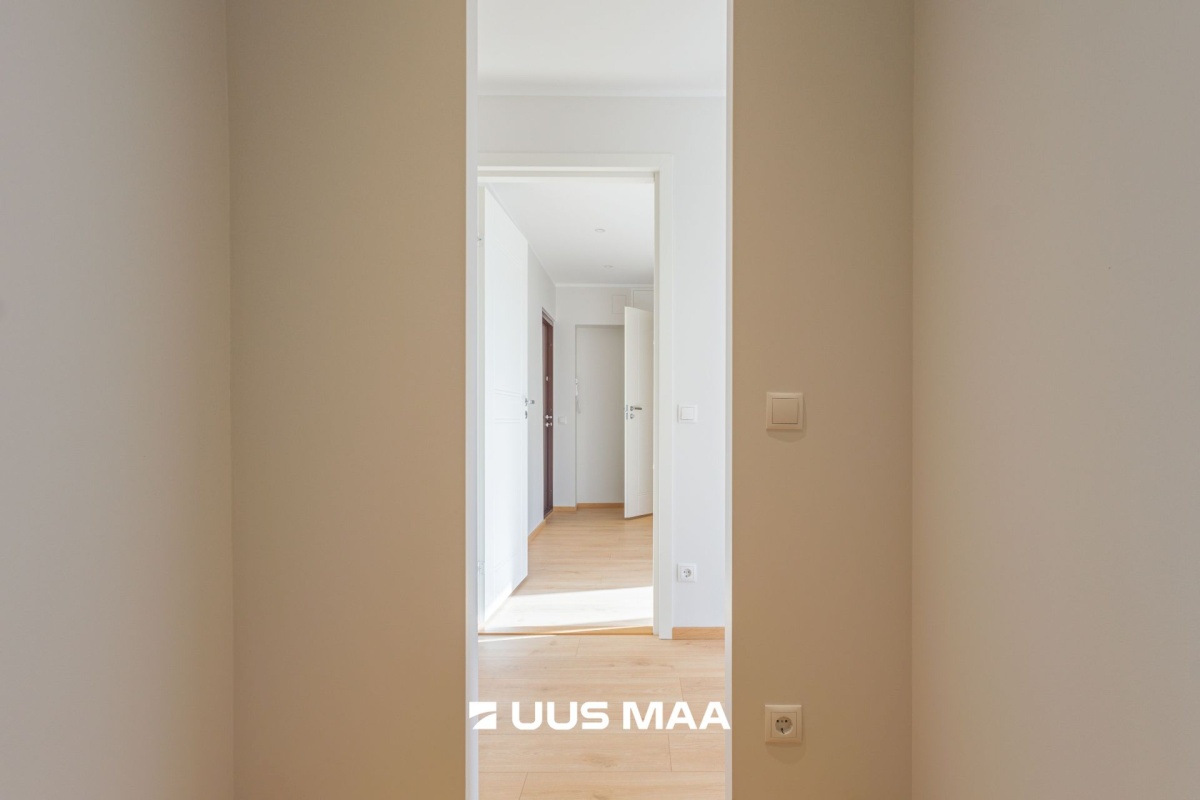 Tallinn, Mustamäe linnaosa, Mustamäe, Akadeemia tee 60