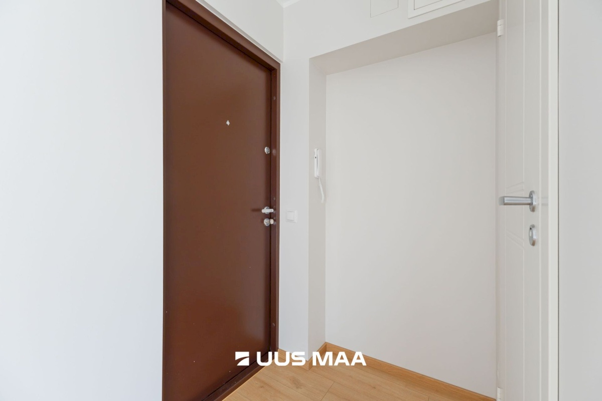 Tallinn, Mustamäe linnaosa, Mustamäe, Akadeemia tee 60