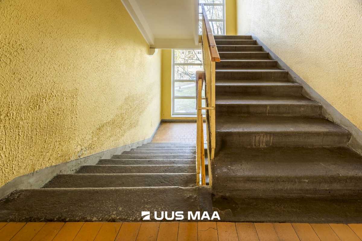 Tallinn, Mustamäe linnaosa, Mustamäe, Akadeemia tee 60