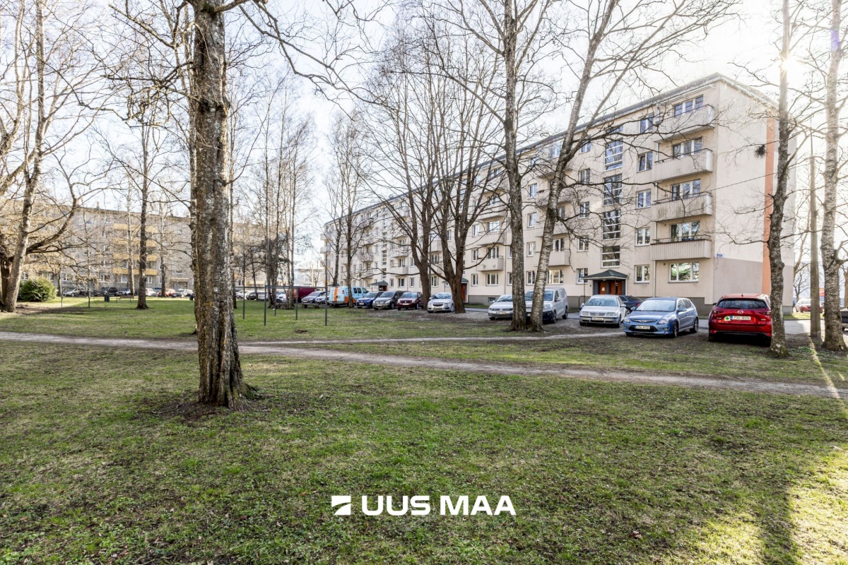 Tallinn, Mustamäe linnaosa, Mustamäe, Akadeemia tee 60