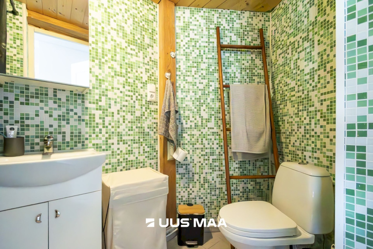 Saaremaa vald, Kuressaare linn, Pärna 14