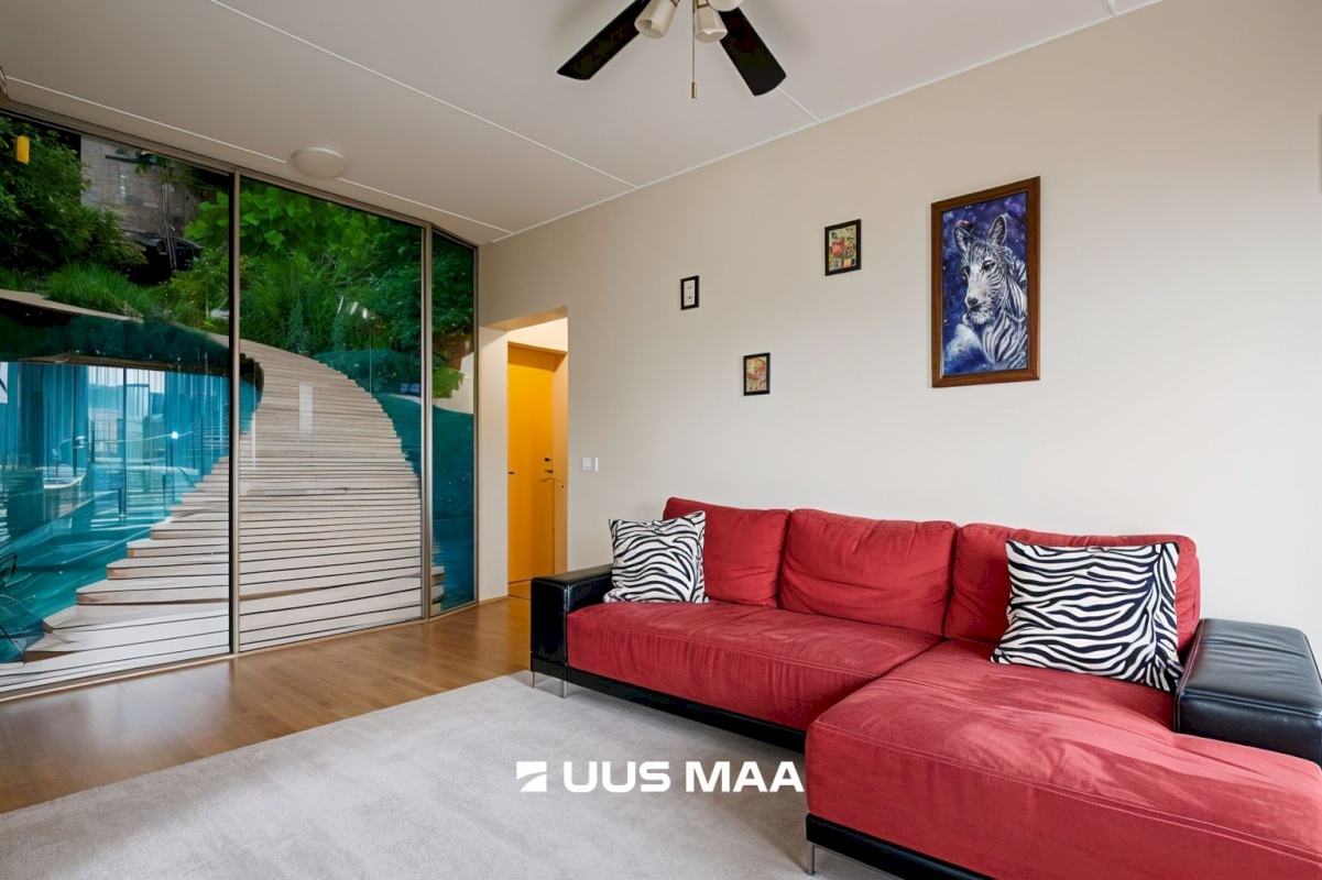 Tallinn, Lasnamäe linnaosa, Narva mnt 174c/2