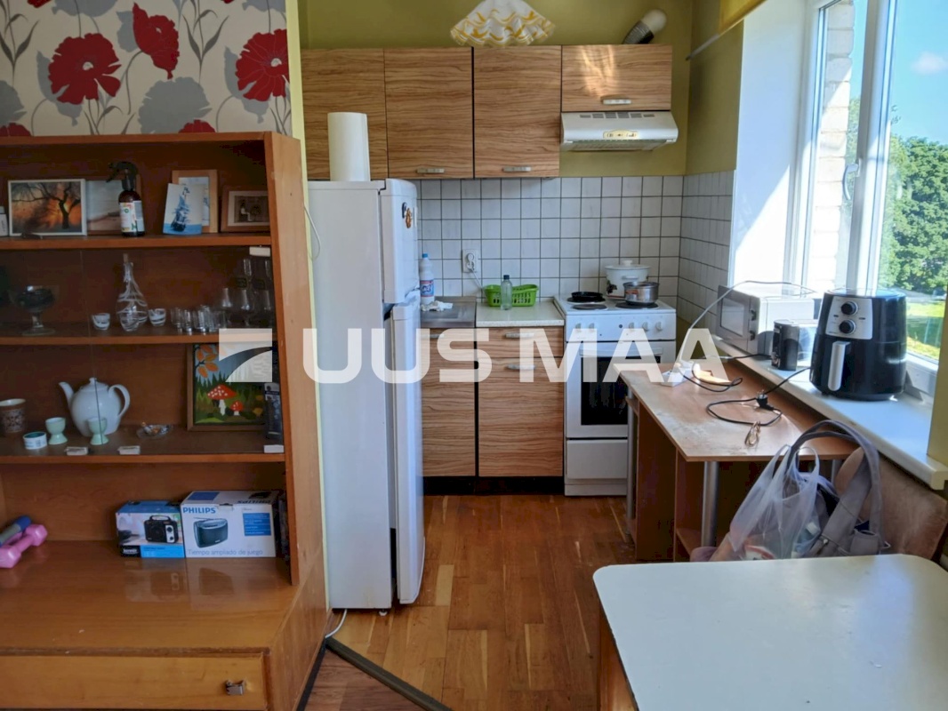 Põhja-Pärnumaa vald, Tootsi alev, Kooli 1